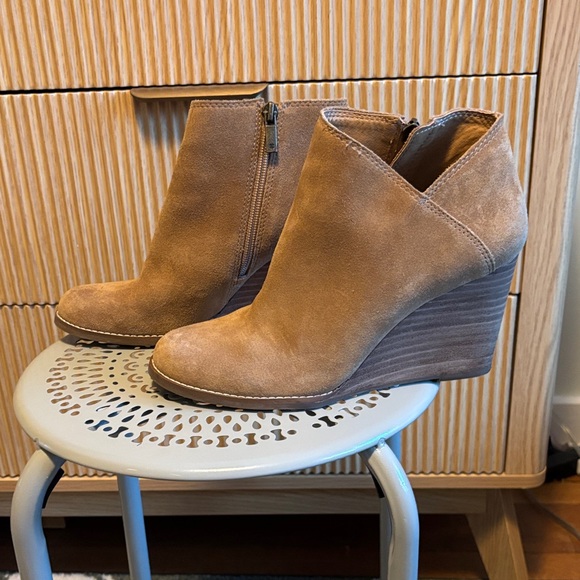Lucky Brand Tan Suede Wedge Booties - Picture 4 of 7